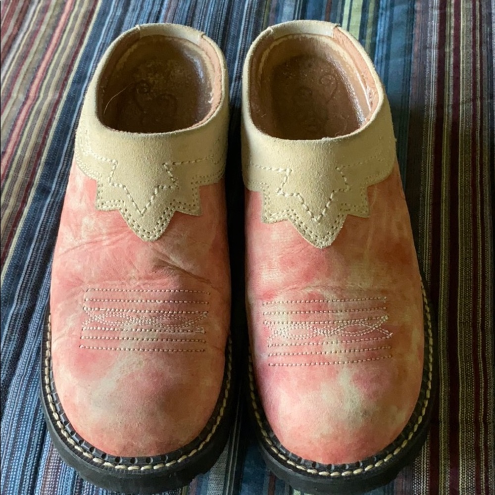 Cute Ariat Clogs